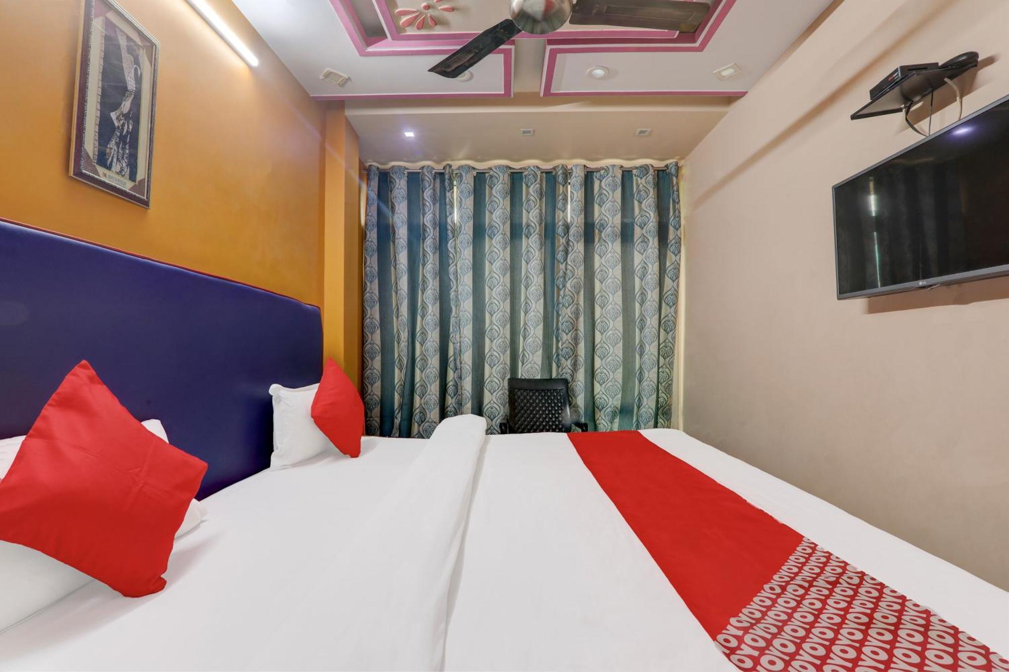 Hotel O Intercity Inn Λάκναου Εξωτερικό φωτογραφία