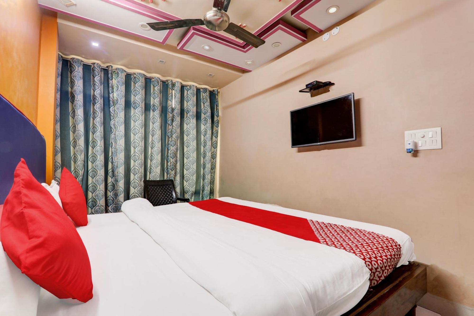 Hotel O Intercity Inn Λάκναου Εξωτερικό φωτογραφία